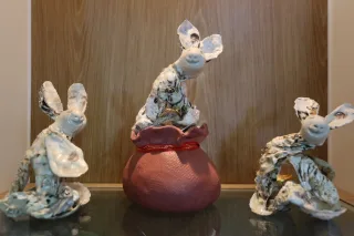 蚵藝不只是藝術品，要傳達的是對生命的關懷、環境保護及生態保育的重視，原本造成環保問題的蚵殼，變身成為藝術品，協助解決環保問題。