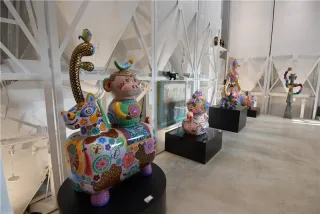 洪易美術館