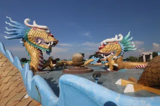 雙龍搶珠