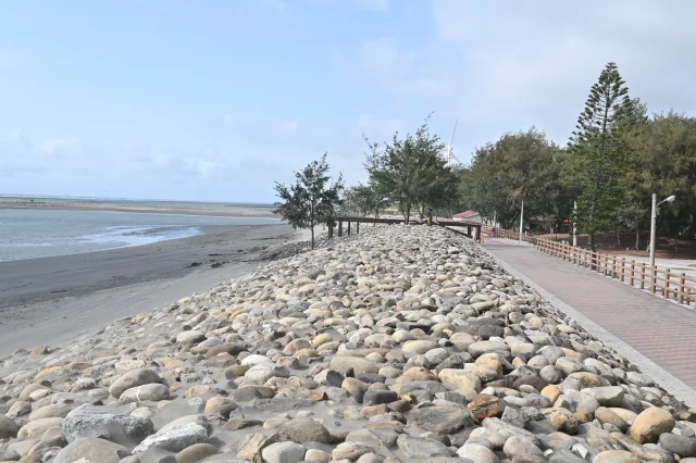 三條崙海水浴場親水公園