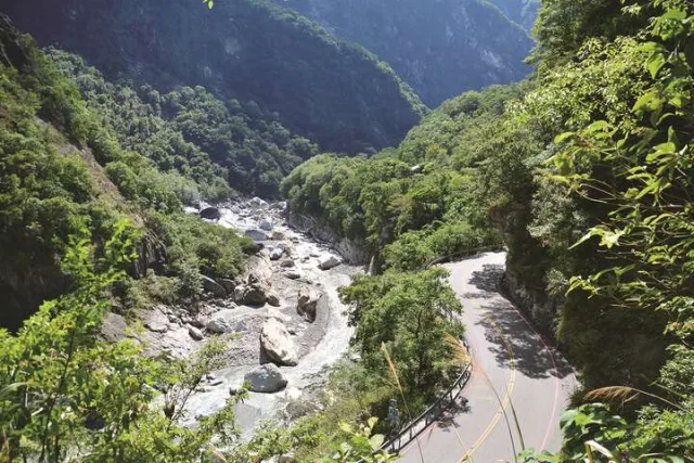 綠水合流步道
