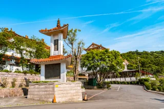 月眉山靈泉禪寺入口處