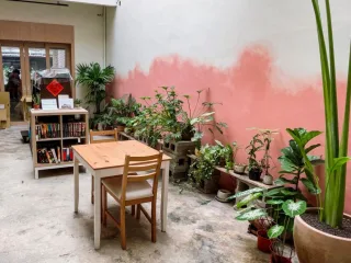 玫瑰色二手書店