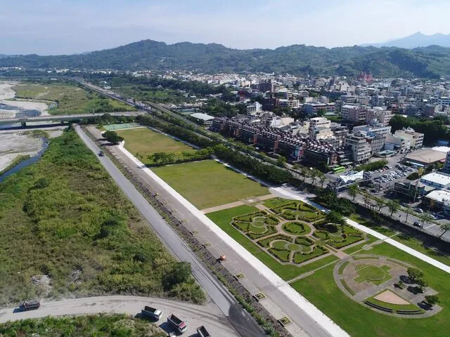 東勢河濱公園