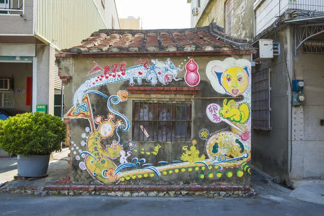 橋頭白樹彩繪村