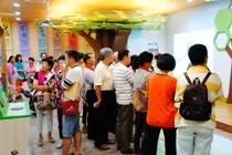 熱絡的參訪民眾