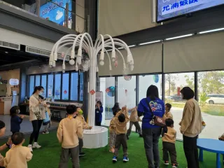互動有趣泡泡樹