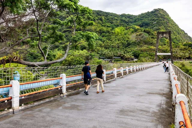 東河橋